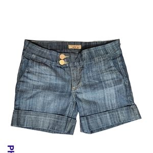 See Thru Soul women's cuffed denim shorts size 27 waist